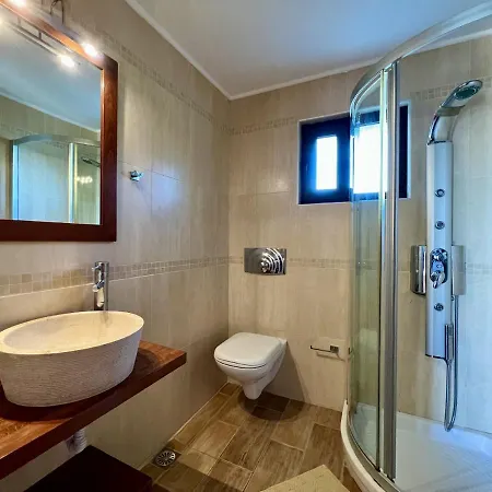Villa Zara Almirida